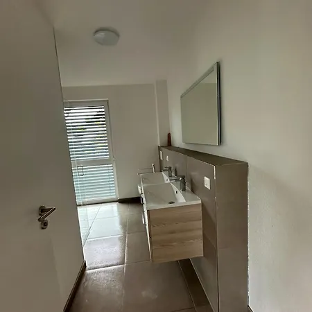 Moderne 4-zimmer-wohnung Mit Balkon, Fernblick, Parkplatz, Wlan, Einbaukueche, Bad & Gaeste-wc Grafenau (Bavaria)